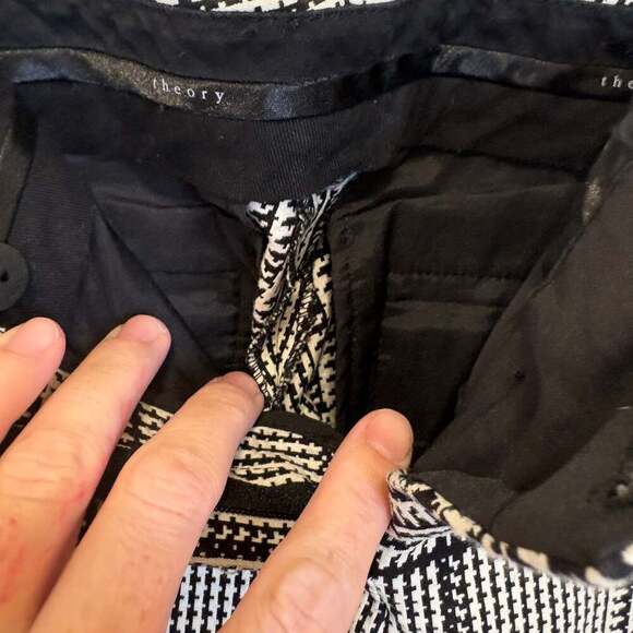 Theory Black White Plaid Cropped Slim Ankle Pants - Academia / Preppy - Picture 3 of 10